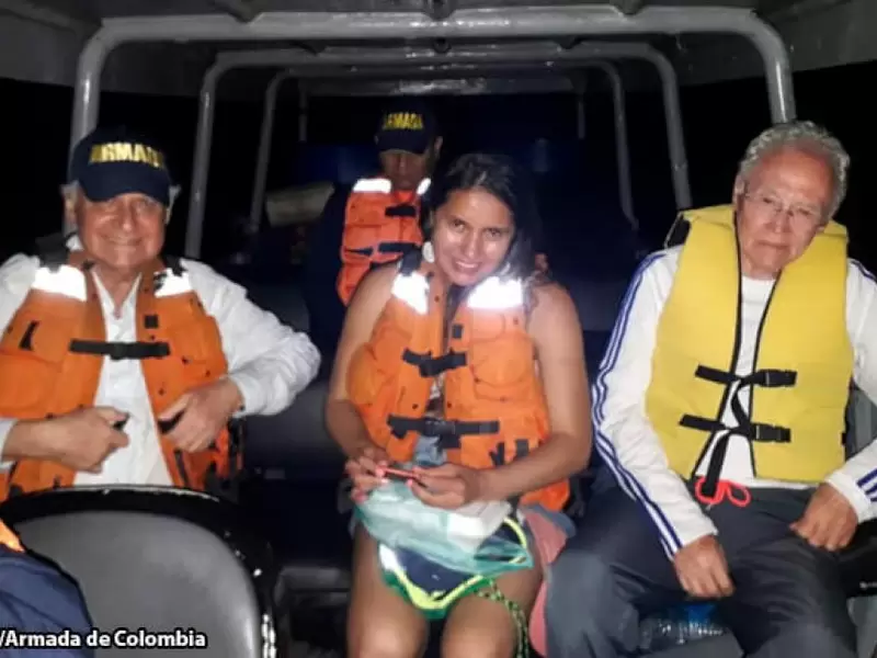 Rescate científico Manuel Elkín Patarroyo El científico colombiano estuvo varios minutos varado en el río amazonas.