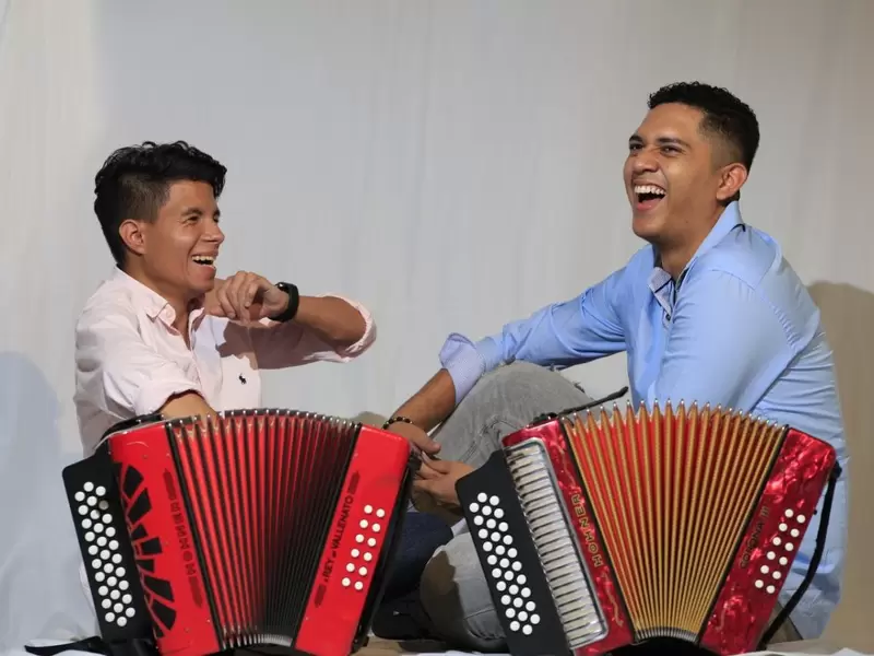 Raúl y Cristian, los Astros del Vallenato.
