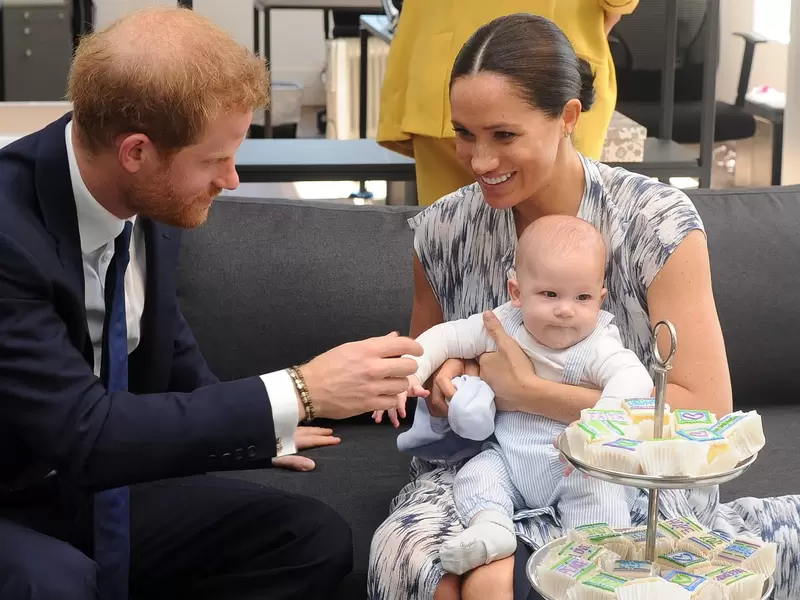 Harry, Meghan Markle y su hijo Archie