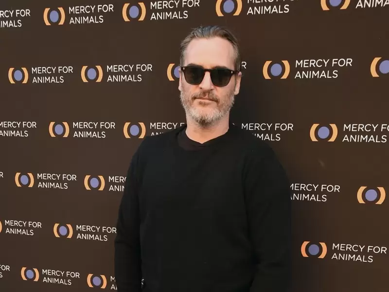Joaquin Phoenix. Joaquin Phoenix.