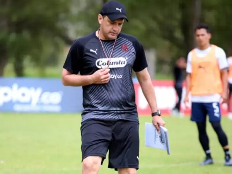 Aldo Bobadilla, técnico de Independiente Medellín