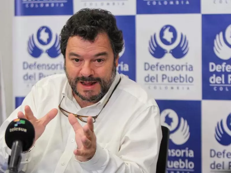 Carlos Negret, defensor del Pueblo.
