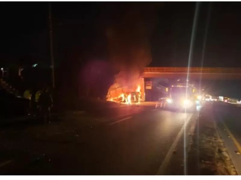 Queman segundo bus en Cundinamarca