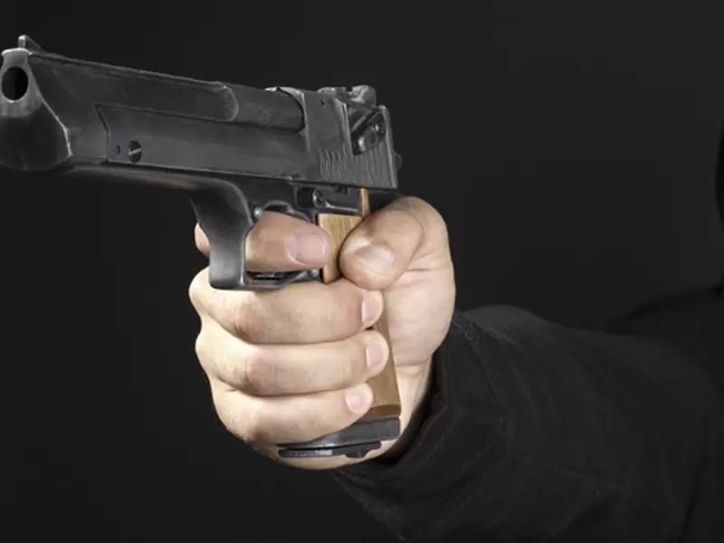 Ataque con pistola - Revolver - Sicario - Asesinato Ataque con pistola - Revolver - Sicario - Asesinato
