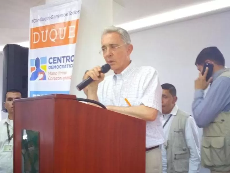 El ex presidente Alvaro Uribe llegaría este miércoles a Ibagué