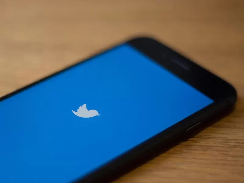 Twitter Twitter