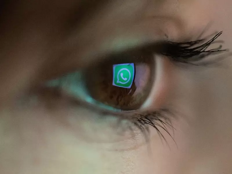 WhatsApp WhatsApp