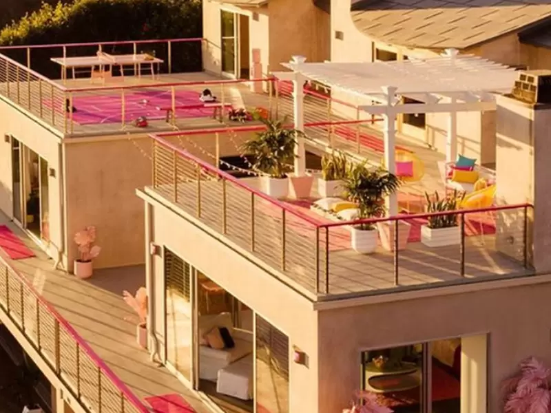 The Barbie™ Malibu Dreamhouse The Barbie™ Malibu Dreamhouse