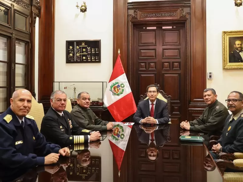 Presidente del Perú y altos mandos militares