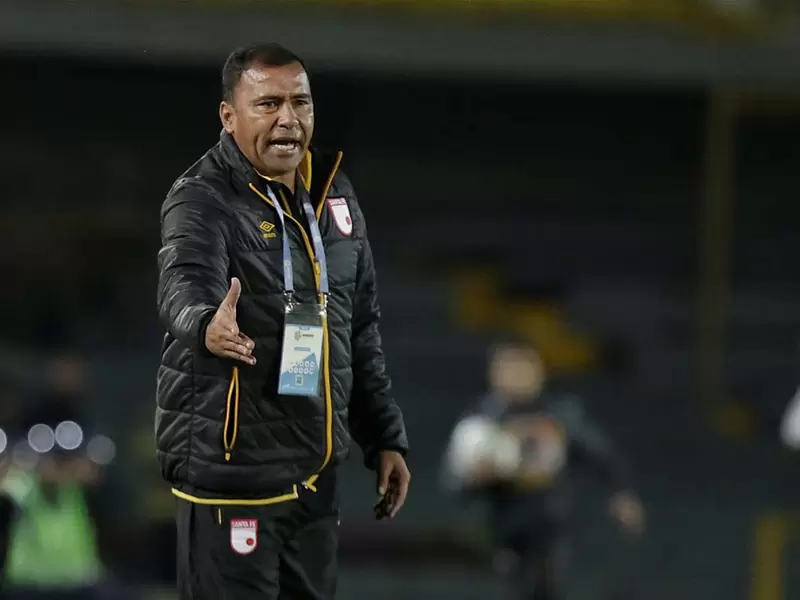 Hárold Rivera, técnico de Santa Fe