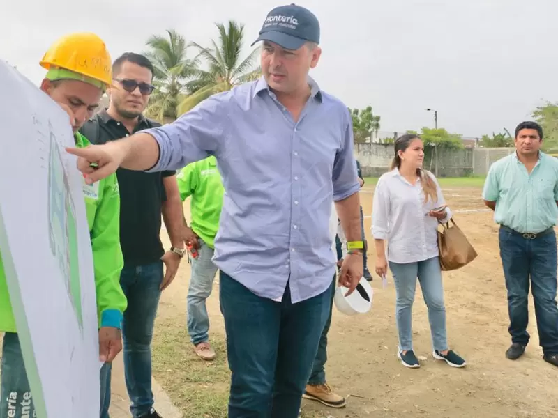 El alcalde es investigado por presuntamente favorecer a un candidato a alcaldía.