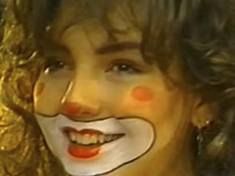 Thalia pintada de payaso fue objeto de burlas tras la salida de Joker Thalia pintada de payaso fue objeto de burlas tras la salida de Joker