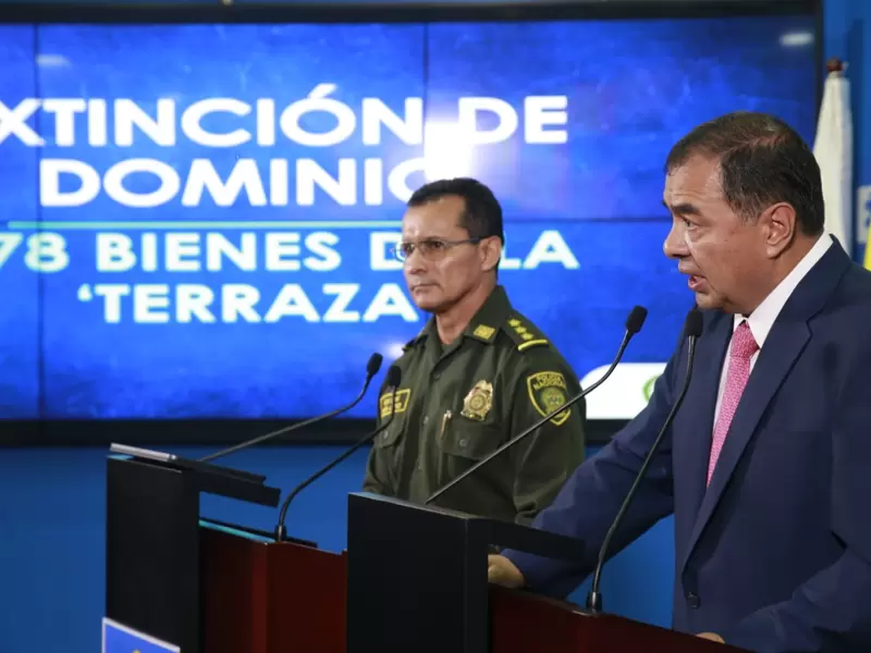 Fiscal (e) Fabio Espitia y director de la Policía, Óscar Atehortúa.