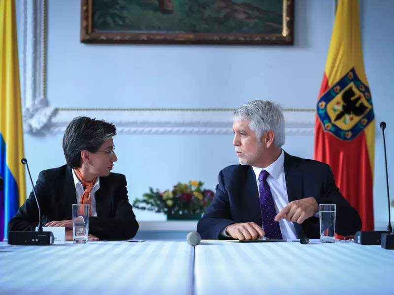 Claudia López y Enrique Peñalosa iniciaron proceso de empalme en la Alcaldía de Bogotá.