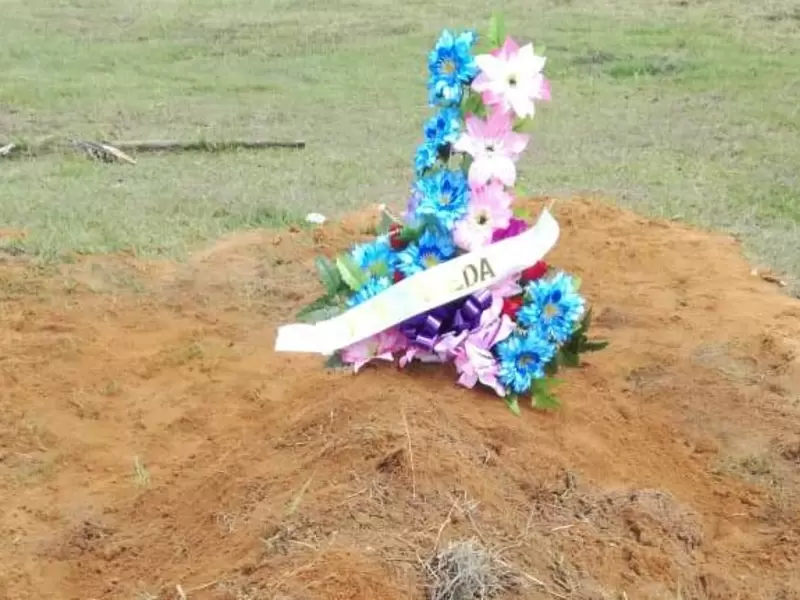 Niña muerta