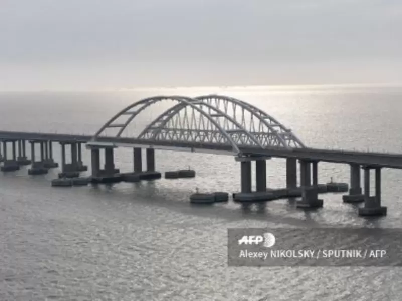 Puente ferrocarril entre Rusia y Crimea