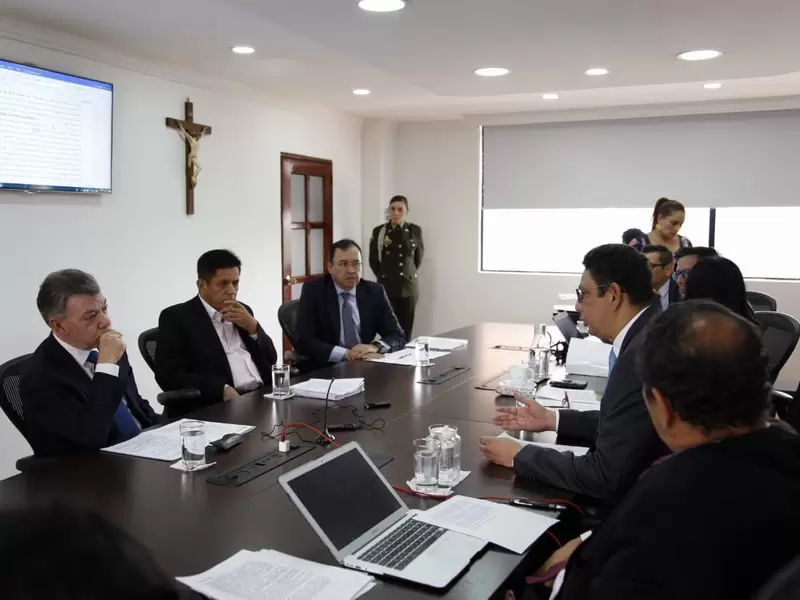Juan Manuel Santos en audiencia en el Consejo Nacional Electoral