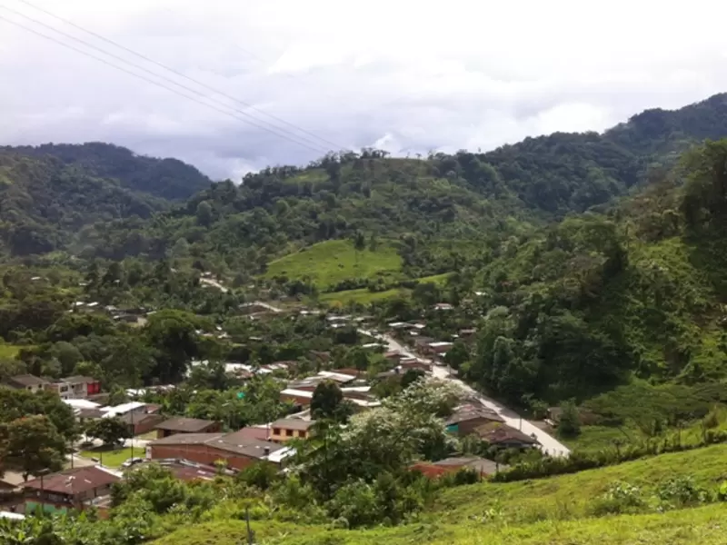 Paso por Santa Cecilia - Risaralda
