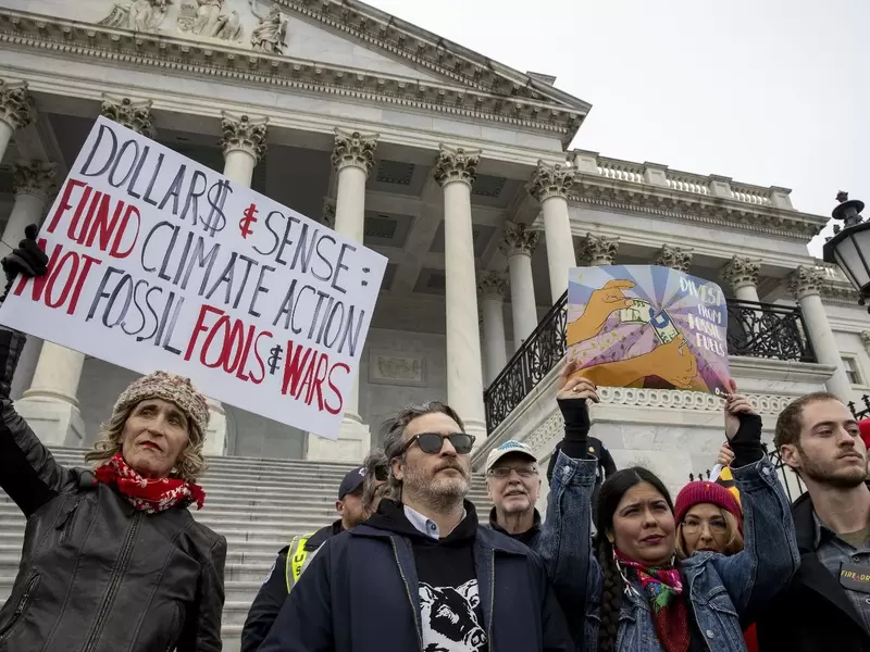 Joaquin Phoenix en protesta contra el cambio climático Joaquin Phoenix en protesta contra el cambio climático