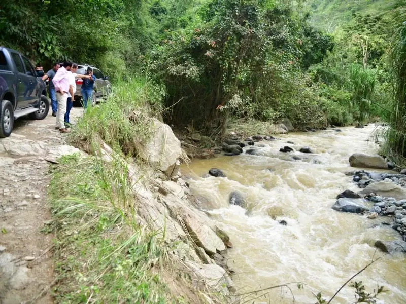 Las autoridades mantienen vigilancia especial en las fuentes hídrícas.