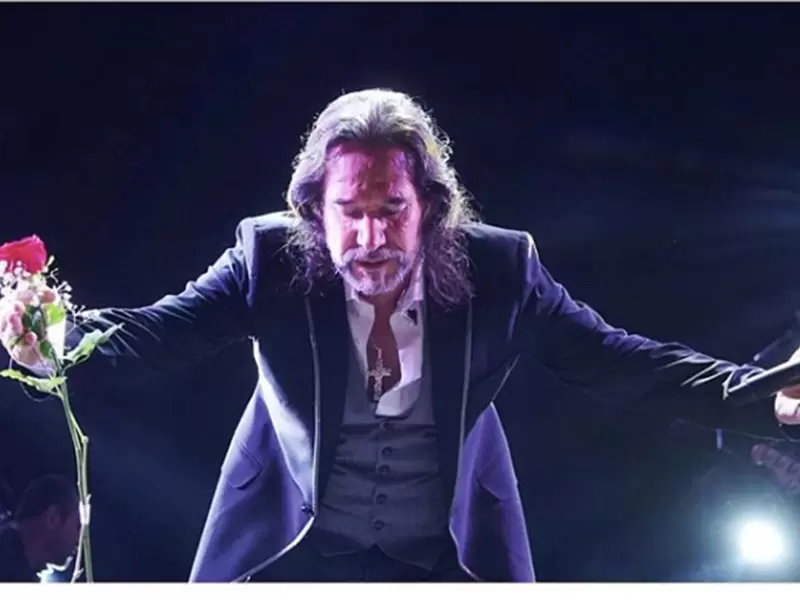 Marco Antonio Solís, cantante mexicano
