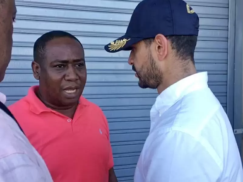Leyner Palacios, líder de Bojayá amenazado de muerte, se reunió con el Mininterior (e.), Daniel Palacio.