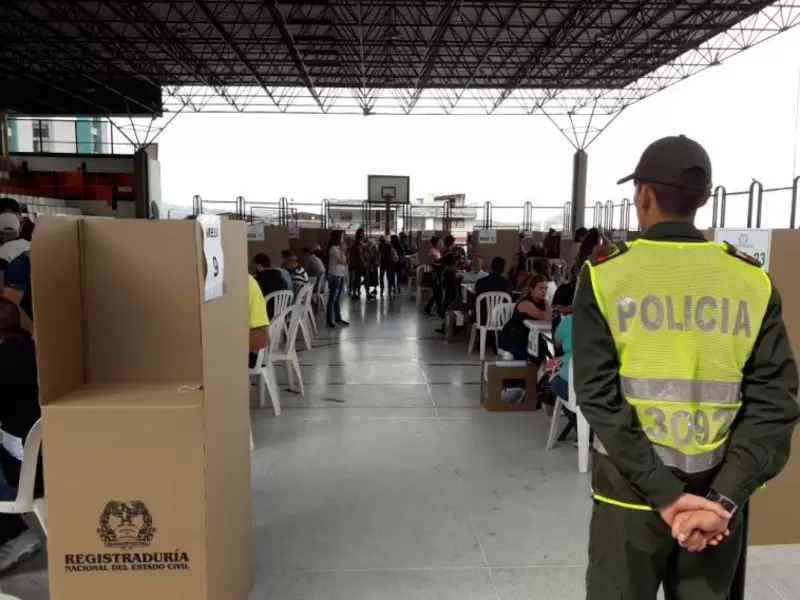 Elecciones en Colombia Policías y elecciones en Colombia