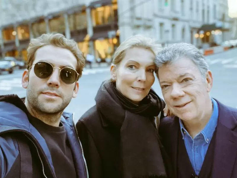 Martín Santos junto a Tutina y Juan Manuel Santos