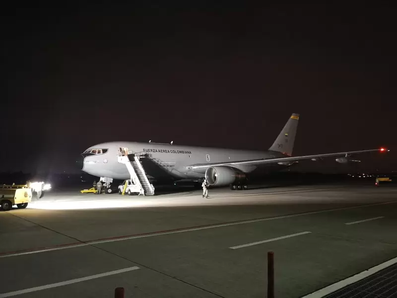 Avión Jupiter de la FAC con la Misión de traer a los Colombianos que se encuentran en cuarentena en Wuhan