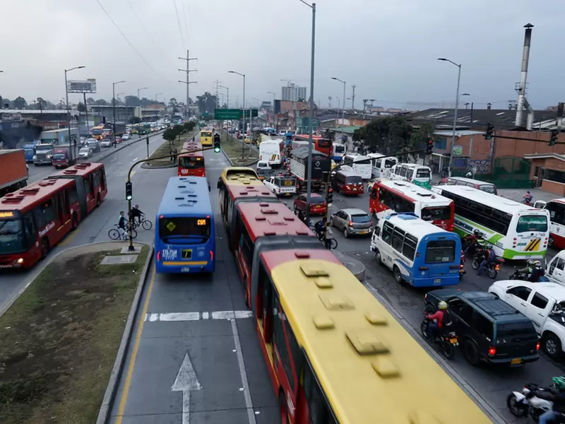 Congestión en la Autopista Sur Congestión en la Autopista Sur
