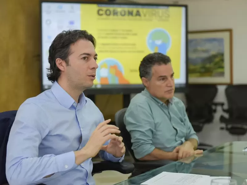 El alcalde de Medellín, Daniel Quintero, y el gobernador de Antioquia, Aníbal Gaviria