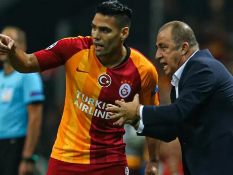 Falcao y Fatih Terim