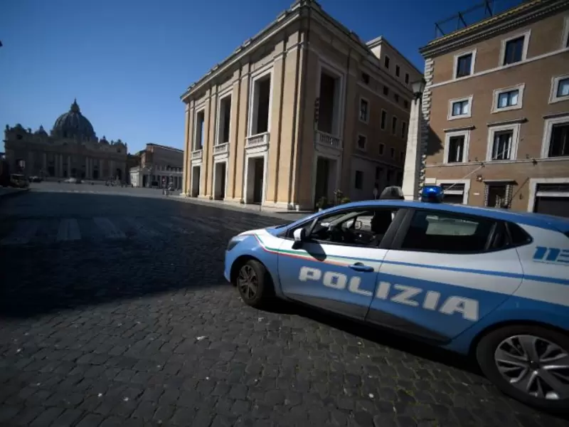 Las calles cerca a la Plaza San Pedro, del Vaticano.