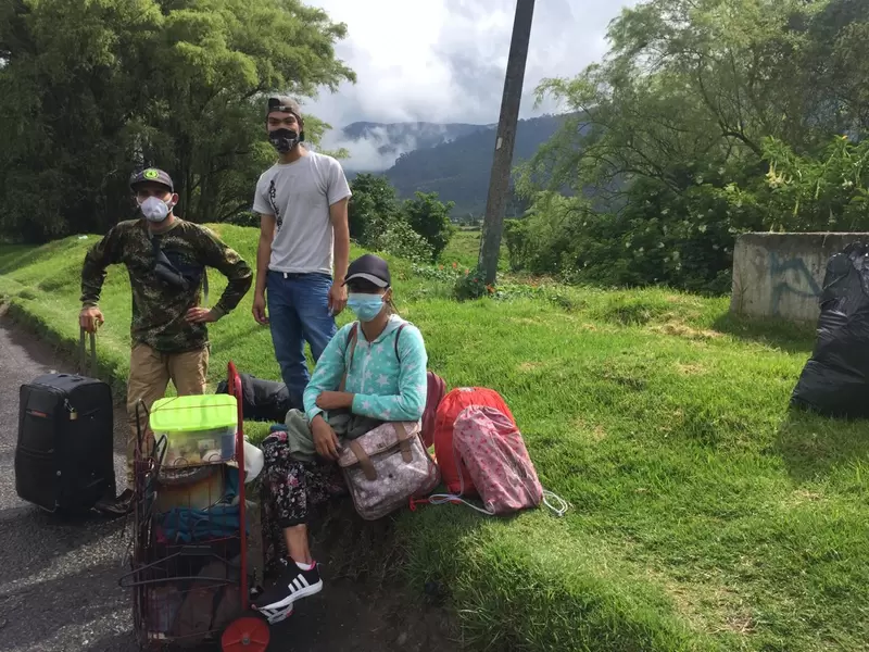 Venezolanos regresando a su país