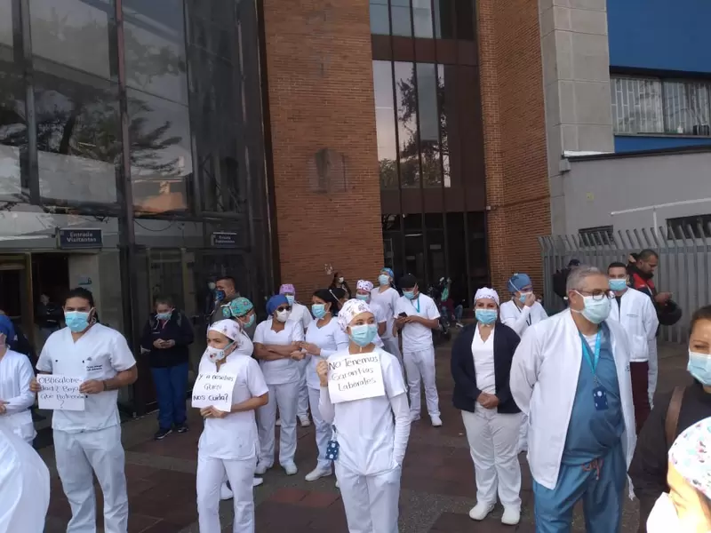 Médicos protestan en Bogotá