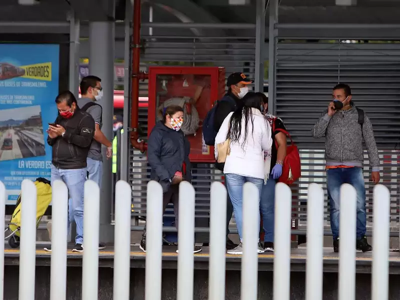 Uso de tapabocas en Transmilenio