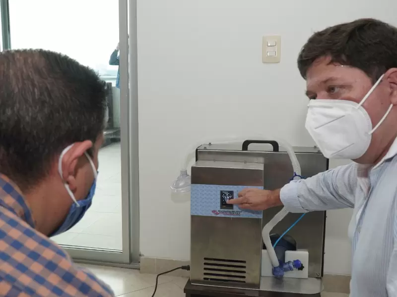 Respirador mecánico para pacientes Covid