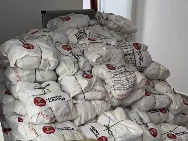 Diputados del Atlántico donan 300 mercados.