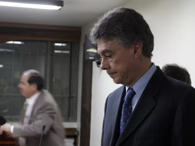 CARLOS ALBORNOZ