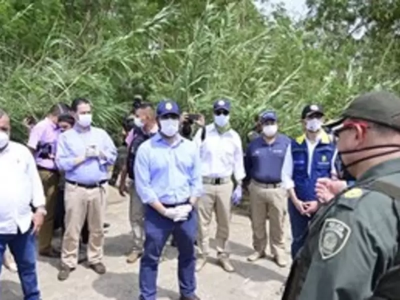 Comisión del Gobierno recorriendo la zona de frontera colombo-venezolana