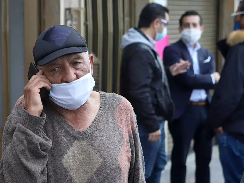 Don Néstor, adulto mayor golpeado por policías por venta ambulante