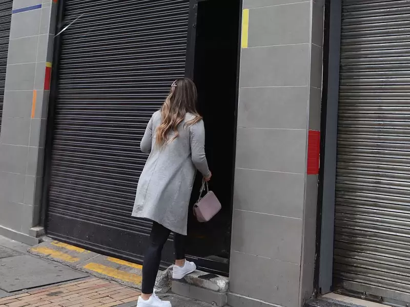 Violación de cuarentena en Bogotá en comercio / coronavirus en Colombia