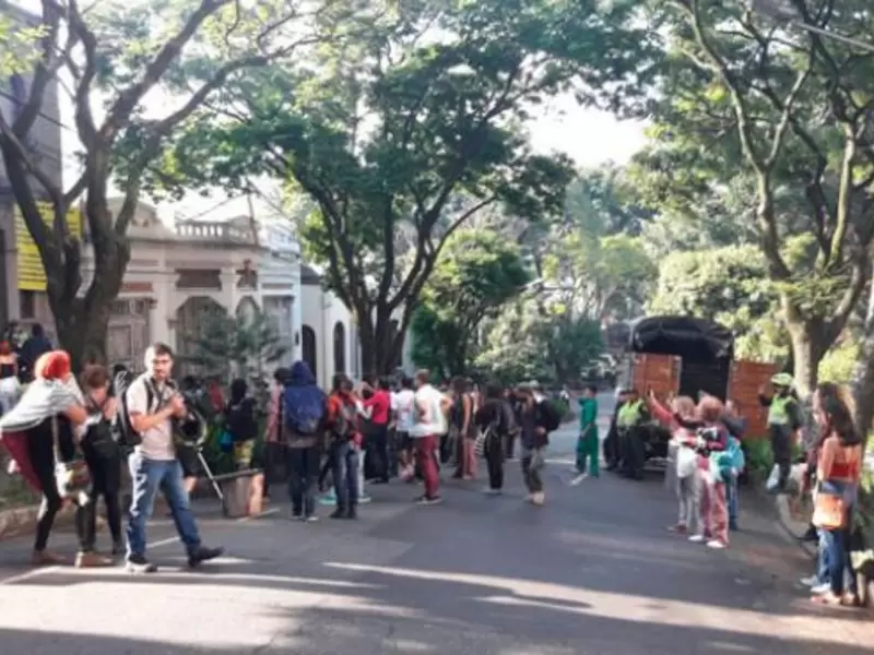 Presunto ladrón casi termina linchado cuando hurtaba a conductor de un bus en Medellín