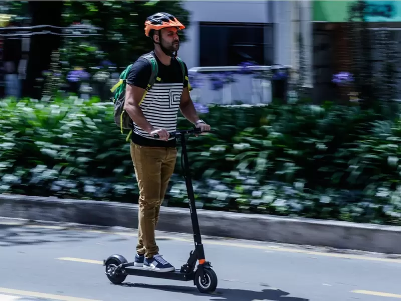 Patineta eléctrica en Bogotá