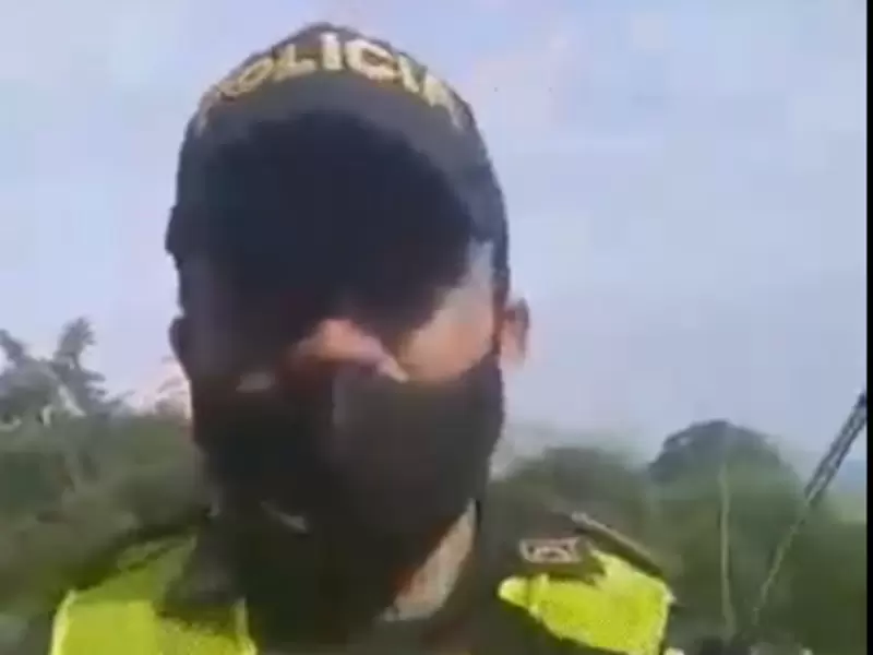 Patrullero Ángel Zúñiga, quien se negó a cumplir una orden de desalojo por razones humanitarias.