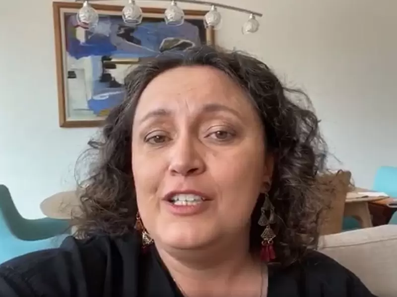 Angélica Lozano se disculpa