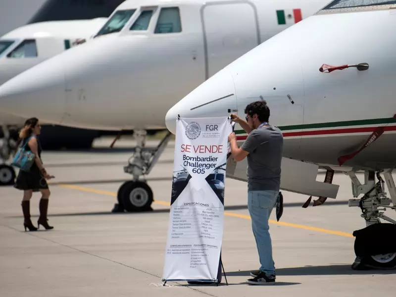 Aviones del Gobierno de México en venta