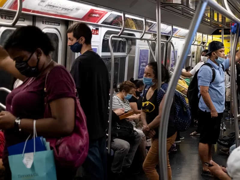 Coronavirus en Estados Unidos / metro de Nueva York