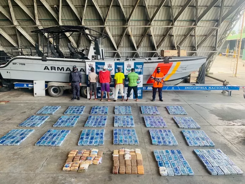 Incautan droga en el puerto de Buenaventura.