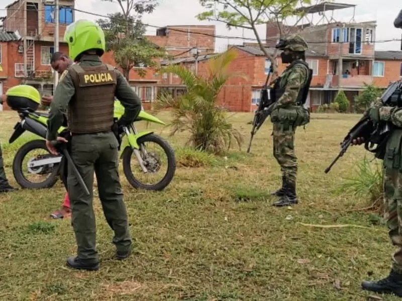 Familiares de los menores asesinados han denunciado supuestas irregularidades por parte de la Policía en el levantamiento de los cuerpos.